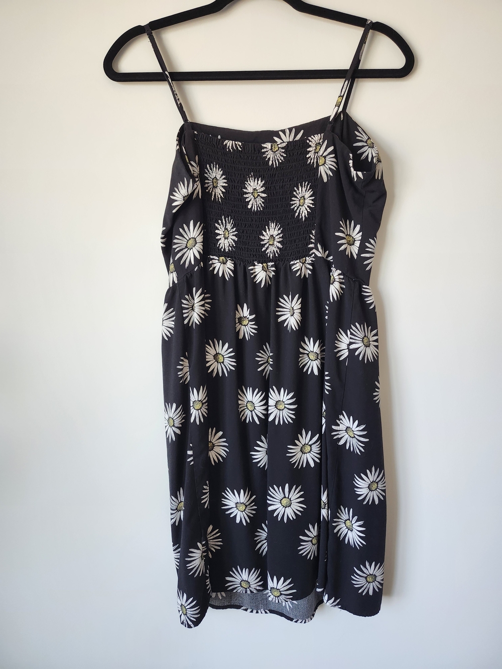 Black Daisy Print Spaghetti Strap Midi Dress - Picture 3 of 7